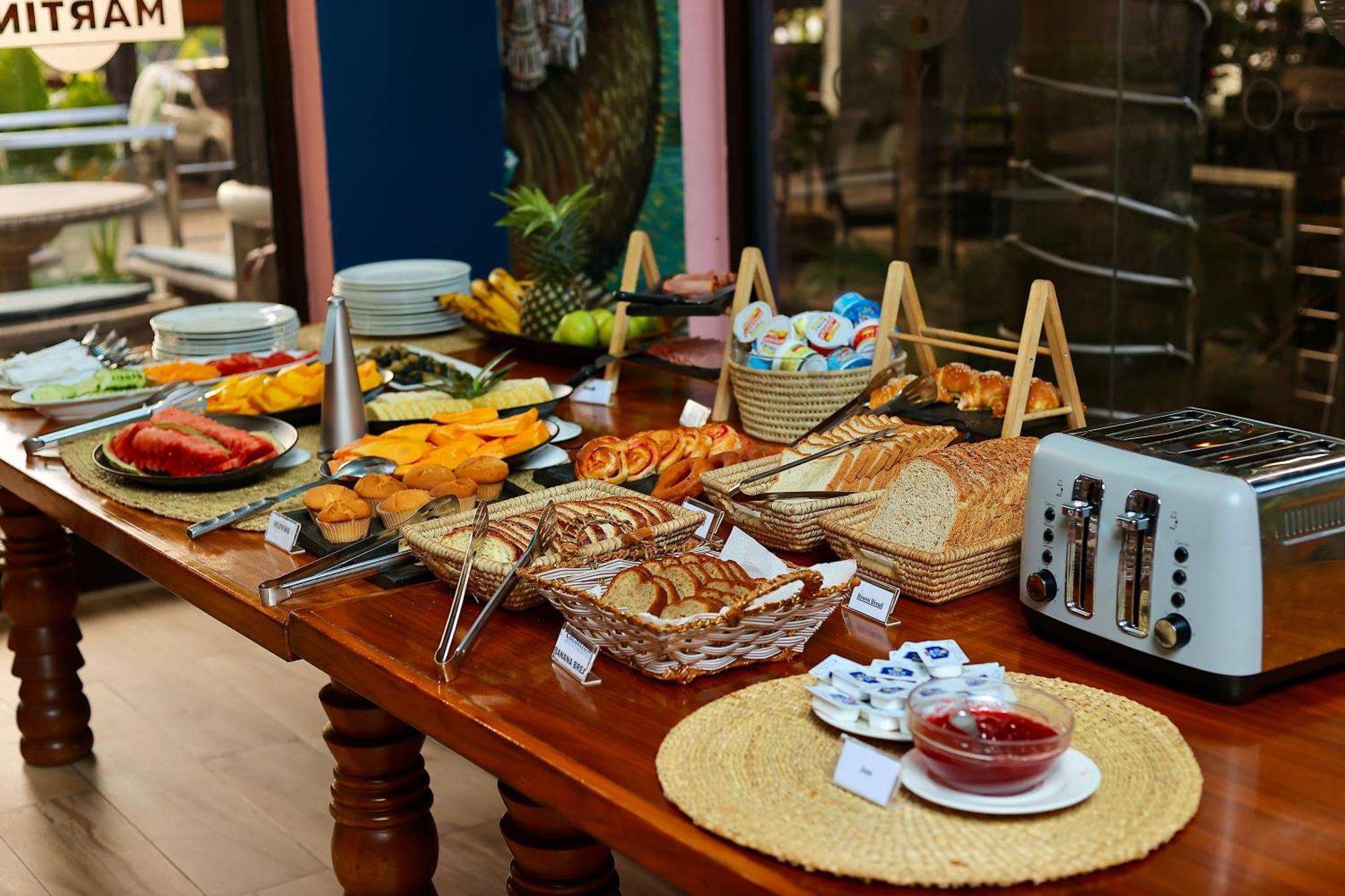Colosseum Boutique Hotel & Spa Dar es Salaam Eksteriør billede